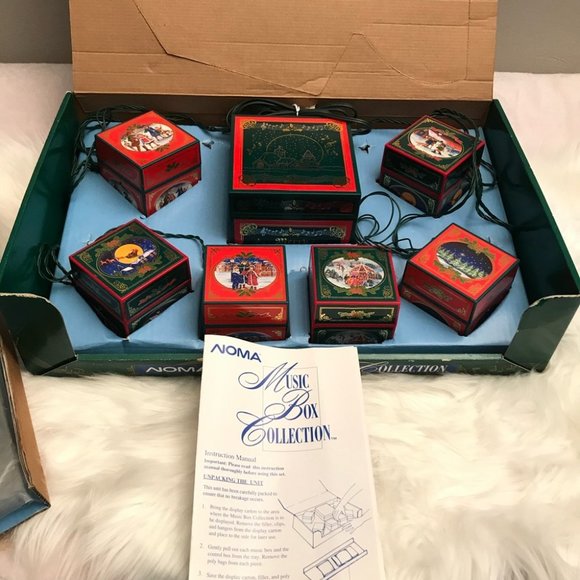 Vintage Noma Music box Christmas Collection plays 18 songs animated. - Picture 2 of 16
